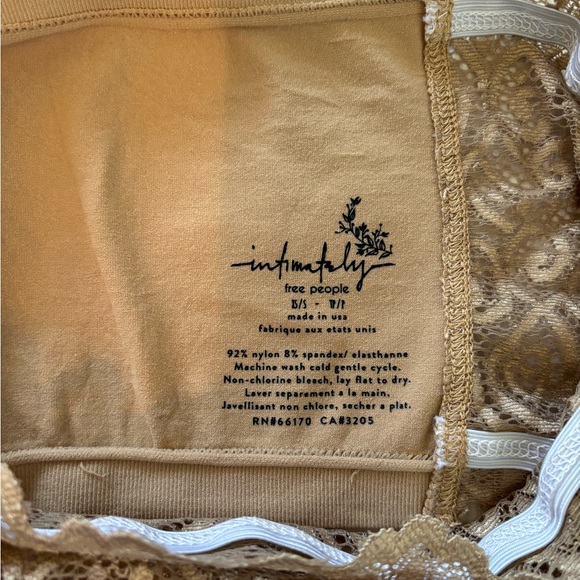 NWOT! FREE PEOPLE Set of 2 Intimately Lace Bandeau Tops - Picture 4 of 7